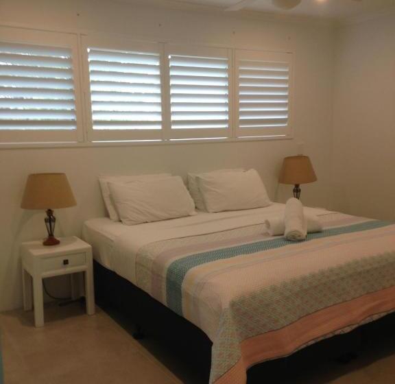 Апартаменты Deluxe 1 Спальня, Chez Noosa Resort Motel