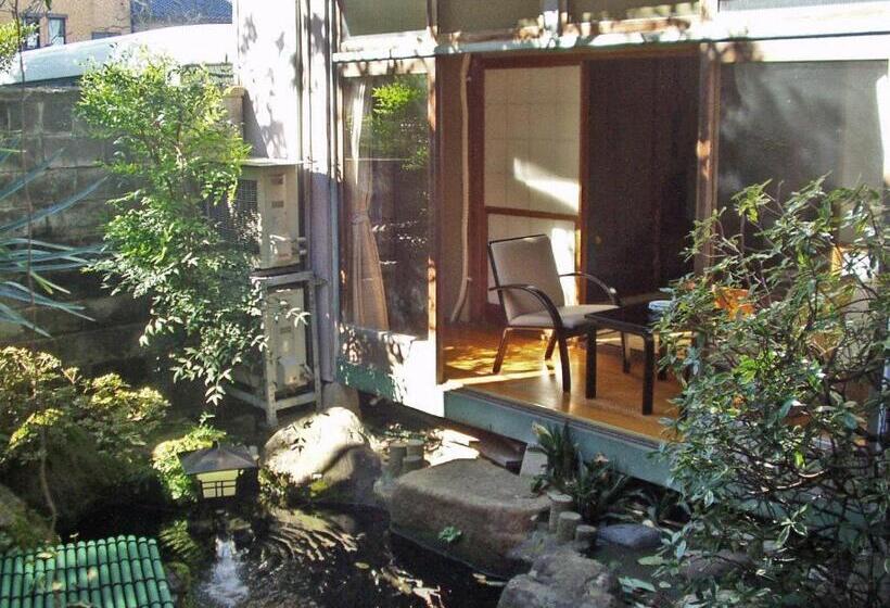 اتاق استاندارد با سرویس بهداشتی مشترک, Daibutsu Ryokan