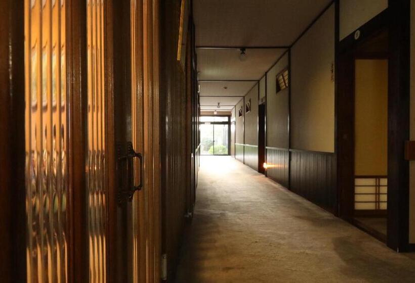 اتاق استاندارد یک تخته با سرویس بهداشتی مشترک, Daibutsu Ryokan