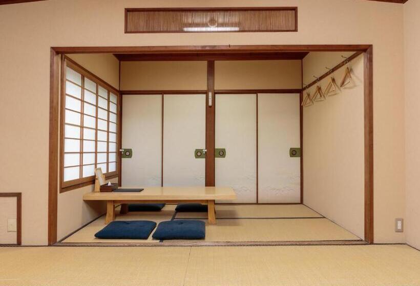 Семейный Номер Совместный Санузел, Gion Ryokan Qbeh