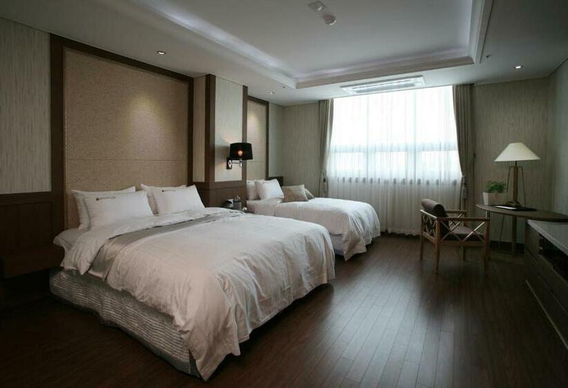 اتاق استاندارد با چشم‌انداز شهر, Benikea Hotel Yeosu