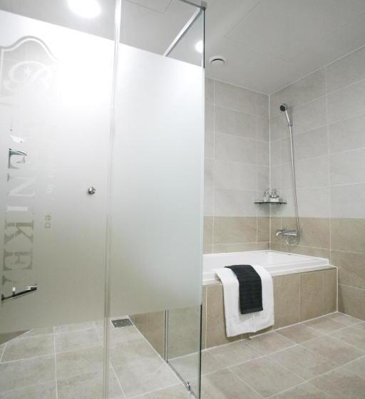 اتاق لوکس با چشم‌انداز دریا, Benikea Hotel Yeosu