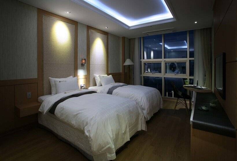 اتاق سوپریور با چشم‌انداز دریا, Benikea Hotel Yeosu