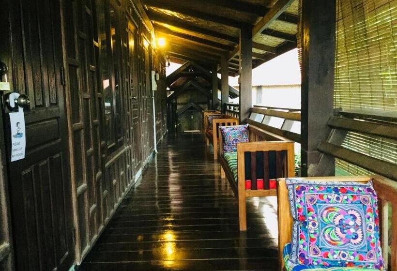 Номер Стандарт Вид на Сад, Champa Lao The Villa
