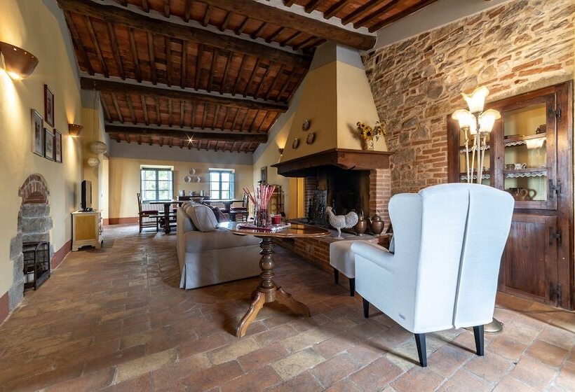 2-Bedroom Classic Apartment, La Pieve Marsina
