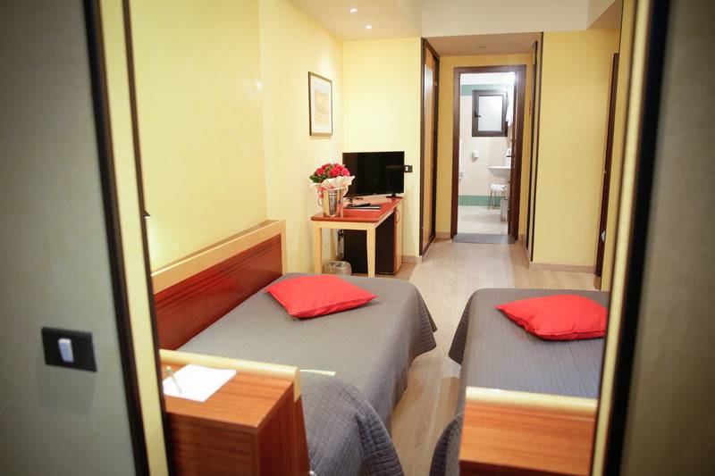 اتاق استاندارد, Art Hotel Milano