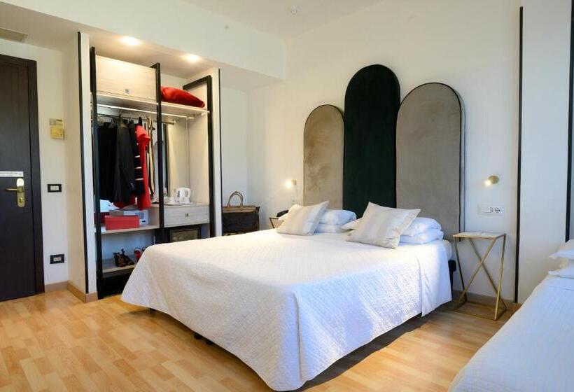 اتاق استاندارد سه نفره, Art Hotel Milano