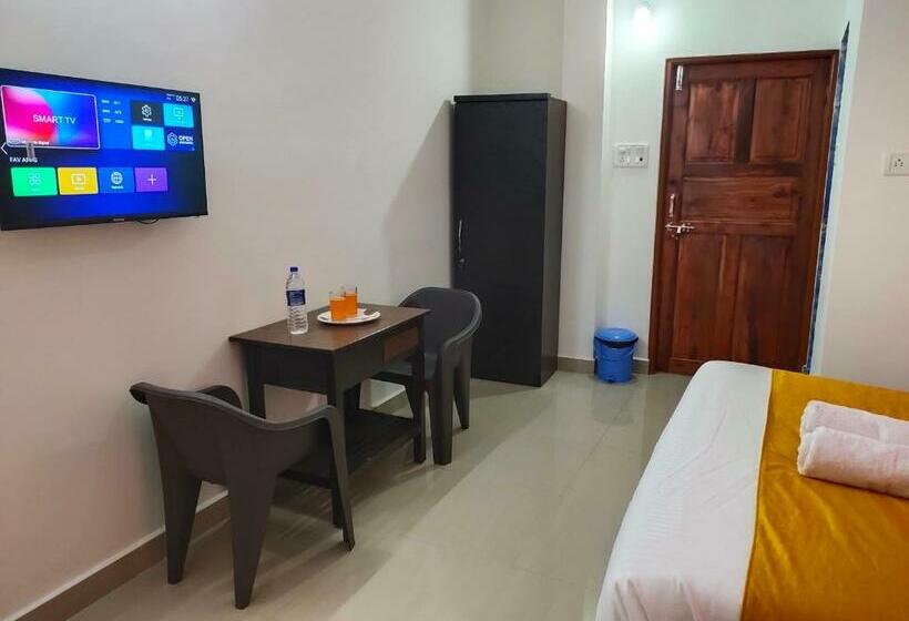 家庭间, Om Baga Residency Inn