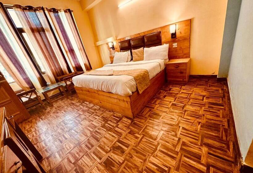 Номер Deluxe, Kalinga Grand Manali