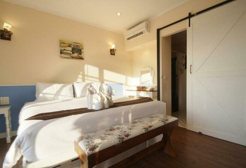 اتاق لوکس با چشم‌انداز دریا, Pattaya Paradise Beach Resort