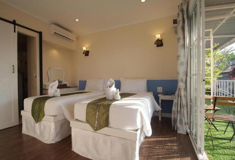 اتاق لوکس با چشم‌انداز دریا, Pattaya Paradise Beach Resort