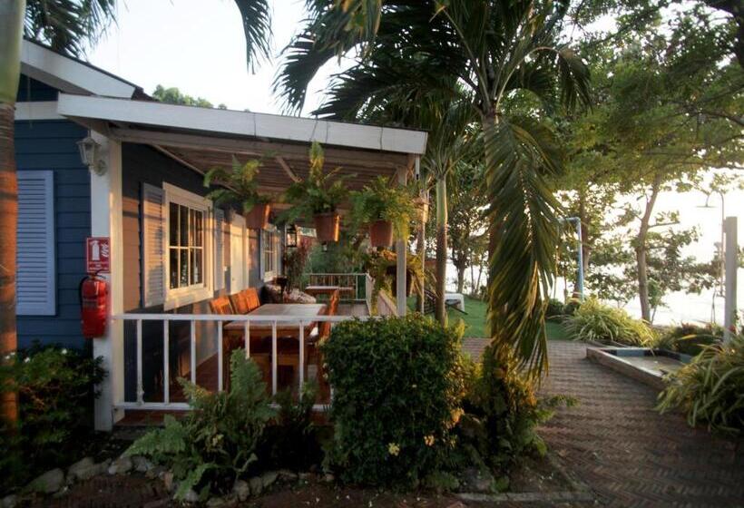 Deluxe Suite Sea View, Pattaya Paradise Beach Resort