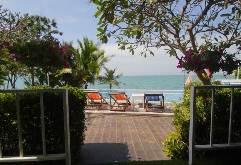 اتاق استاندارد با چشم‌انداز استخر, Pattaya Paradise Beach Resort