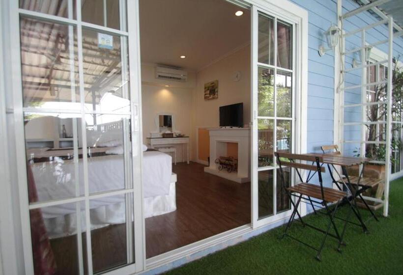 اتاق استاندارد با چشم‌انداز استخر, Pattaya Paradise Beach Resort