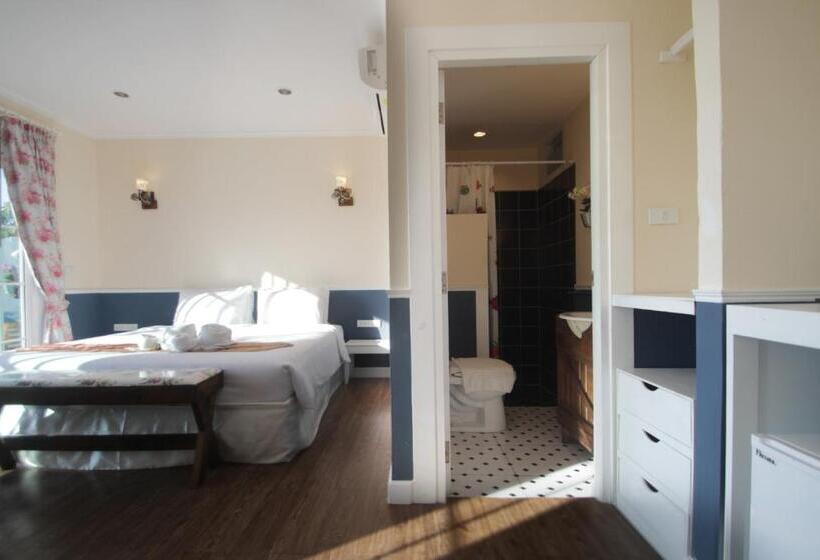 اتاق لوکس با چشم‌انداز دریا, Pattaya Paradise Beach Resort