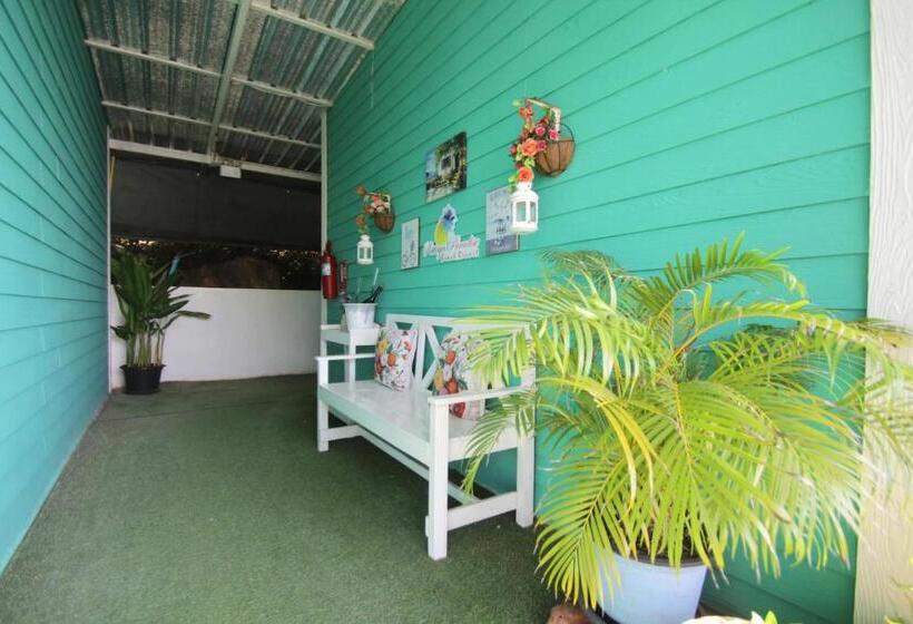 اتاق لوکس با چشم‌انداز دریا, Pattaya Paradise Beach Resort