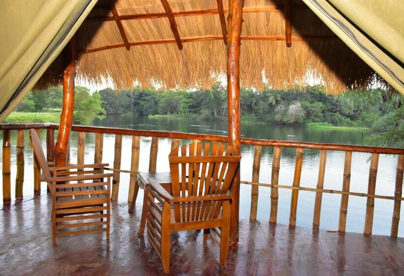 اتاق استاندارد با چشم‌انداز, Pelican Lake