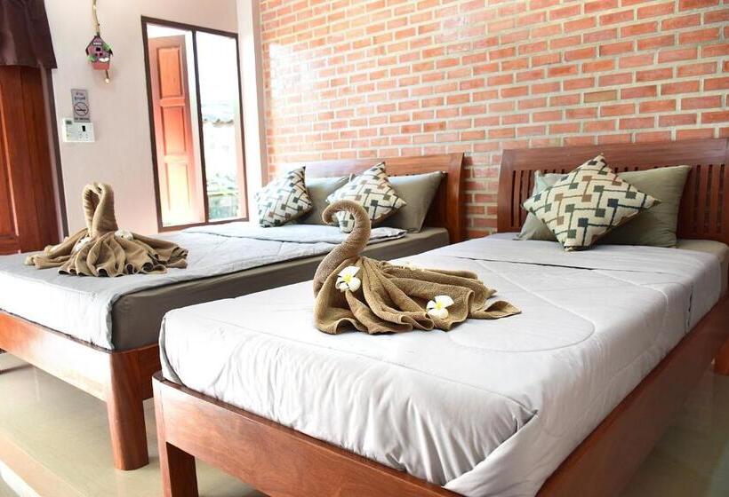 프리미엄 4인룸, Siam Guesthouse