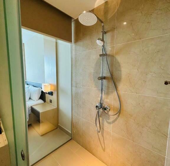 اتاق لوکس با چشم‌انداز دریا, The Sea View Cam Ranh Beach Resort