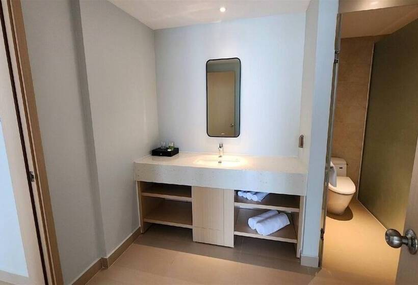 اتاق لوکس با چشم‌انداز دریا, The Sea View Cam Ranh Beach Resort