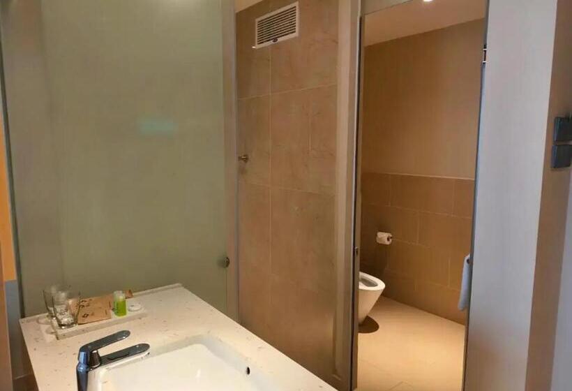 اتاق لوکس, The Sea View Cam Ranh Beach Resort