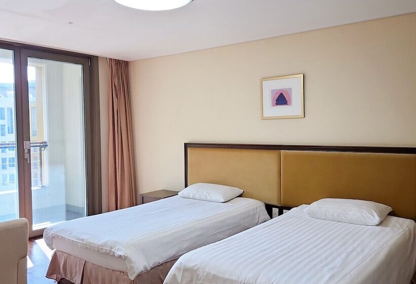 Люкс, Jeongseon Mayhills Resort