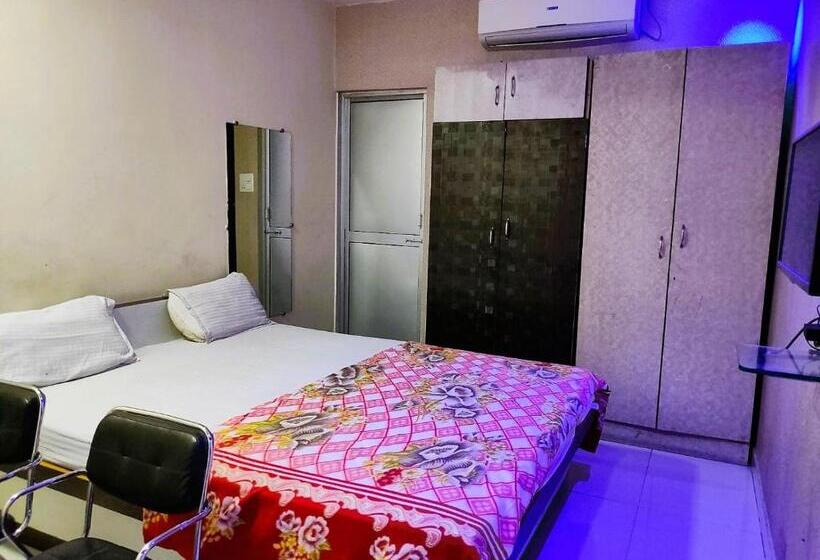 Номер Economy, Staymaker Madhuwan Heights