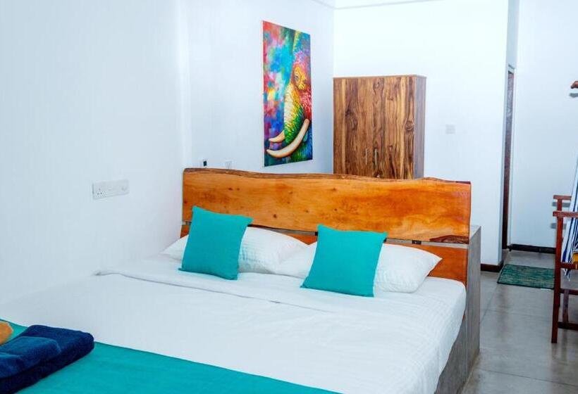 Номер Стандарт с Балконом, Chill River Villa   Villa With Scenic River Views