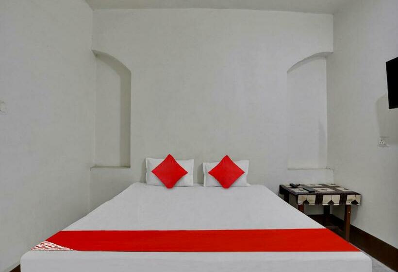 Трехместный Номер Классика, Spot On 81110 Ganga Darshan Guest House