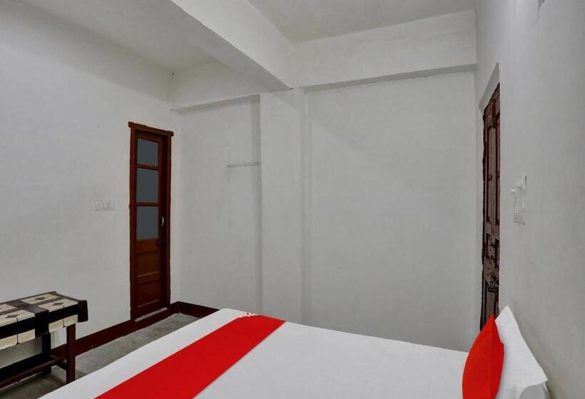 Трехместный Номер Классика, Spot On 81110 Ganga Darshan Guest House