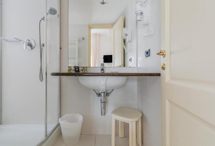 اتاق استاندارد, Hotiday Hotel Alassio