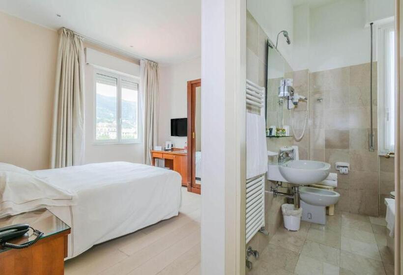 اتاق استاندارد, Hotiday Hotel Alassio