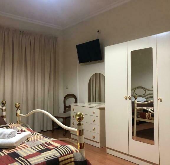 Номер Стандарт Трехместный, Restaurante Residencial Pizzaria S. Estevão