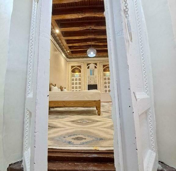 Трехместный Номер Комфорт, Tapchan House