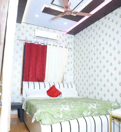 Номер Deluxe, O Krishna Manu Palace