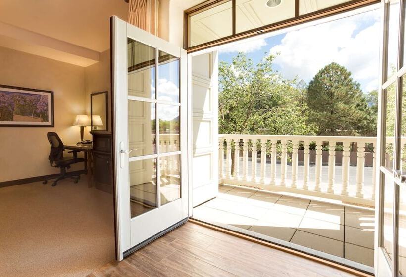 Номер Deluxe, Drury Plaza Hotel In Santa Fe