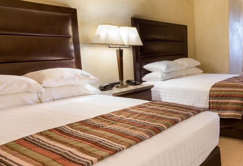 Номер Deluxe с Террасой, Drury Plaza Hotel In Santa Fe