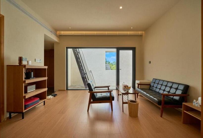اتاق استاندارد با تراس, Mountain And Autumn Homestay