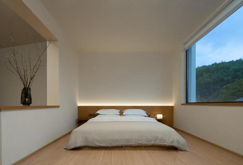 اتاق استاندارد با بالکن, Mountain And Autumn Homestay