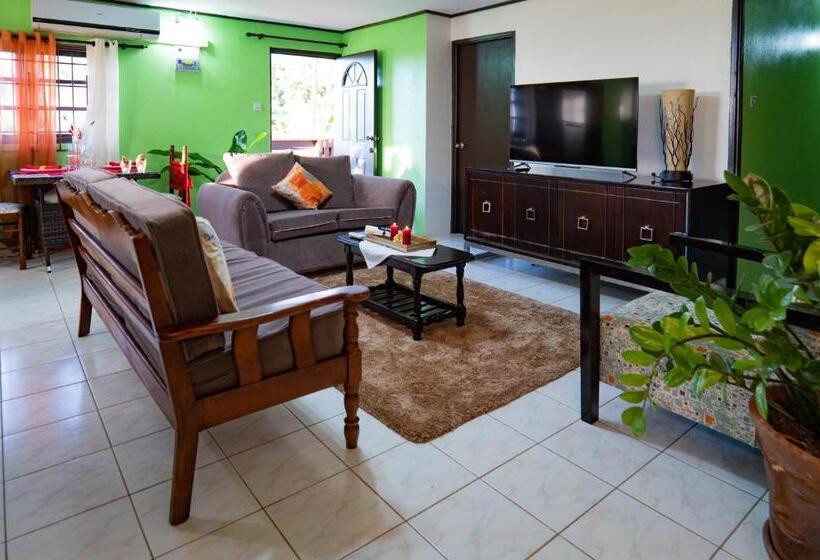 اتاق لوکس با بالکن و چشم‌انداز دریا, Blu Vista Cottages