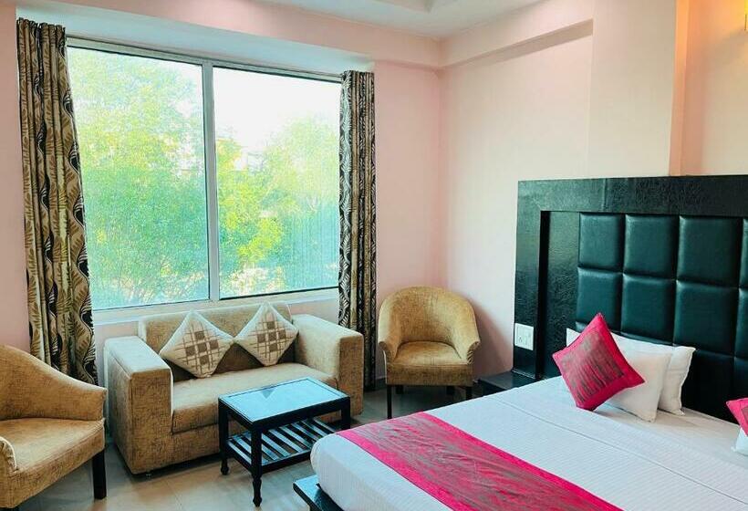 Номер Deluxe, Grand Continental @ Har Ki Pauri Haridwar