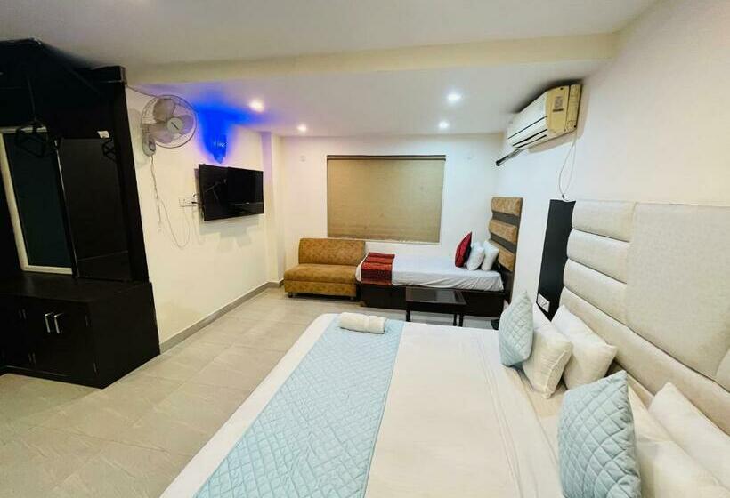 Номер Стандарт, Grand Continental @ Har Ki Pauri Haridwar
