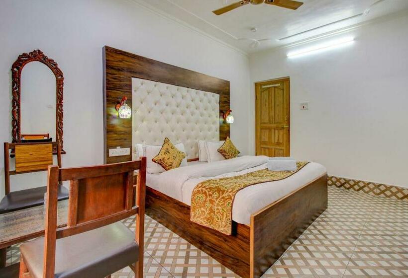 اتاق لوکس, Royal Hameed