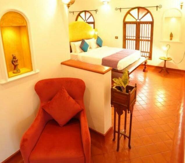 Люкс с Балконом, Marari Beach Bungalow Resort Alleppey