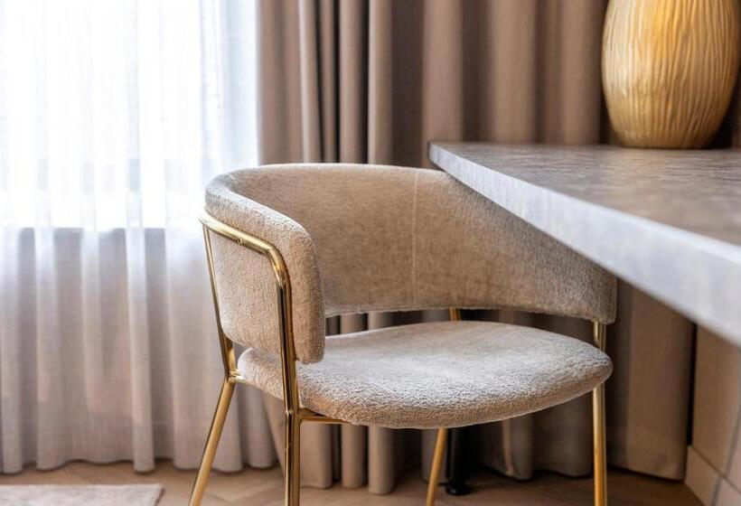 Номер Deluxe, Breathe Hotel Leiden