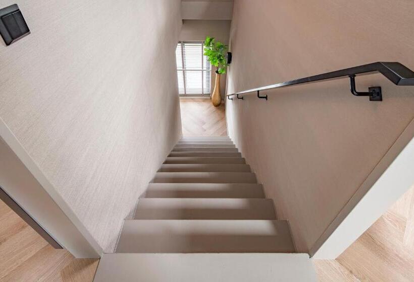 Люкс, Breathe Hotel Leiden