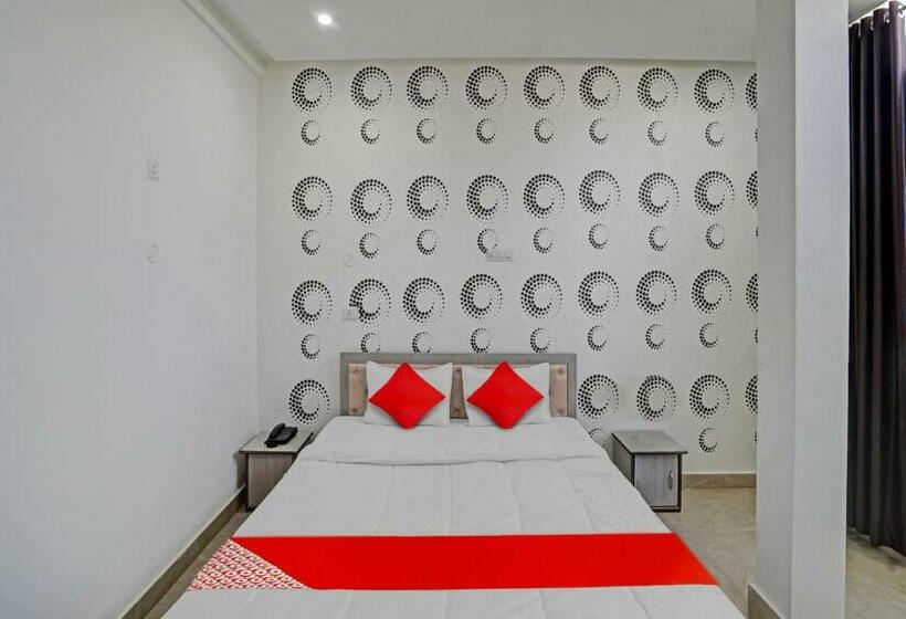 豪华三人间, Oyo Flagship 80829 Sidhi