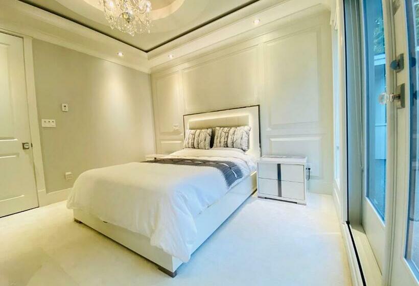اتاق سوپریور, Vancouver Shangrila House
