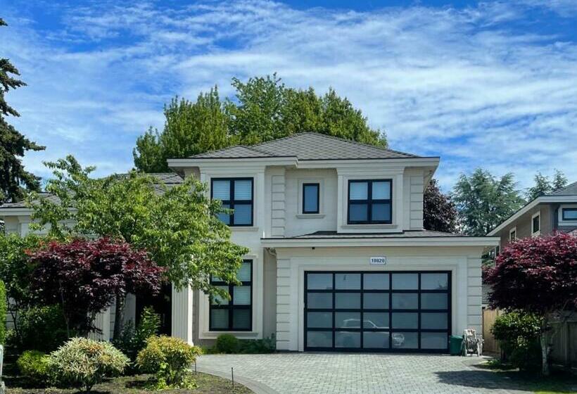 اتاق سوپریور, Vancouver Shangrila House