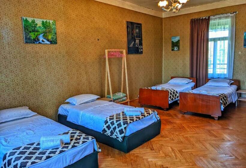 اتاق خانوادگی, Veli Guest House • საოჯახო სასტუმრო ველი